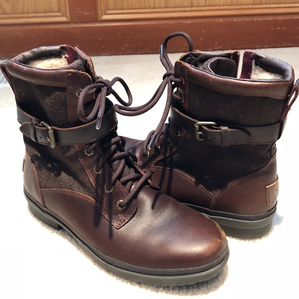 Ugg Kelsey Waterproof Boots Size 8